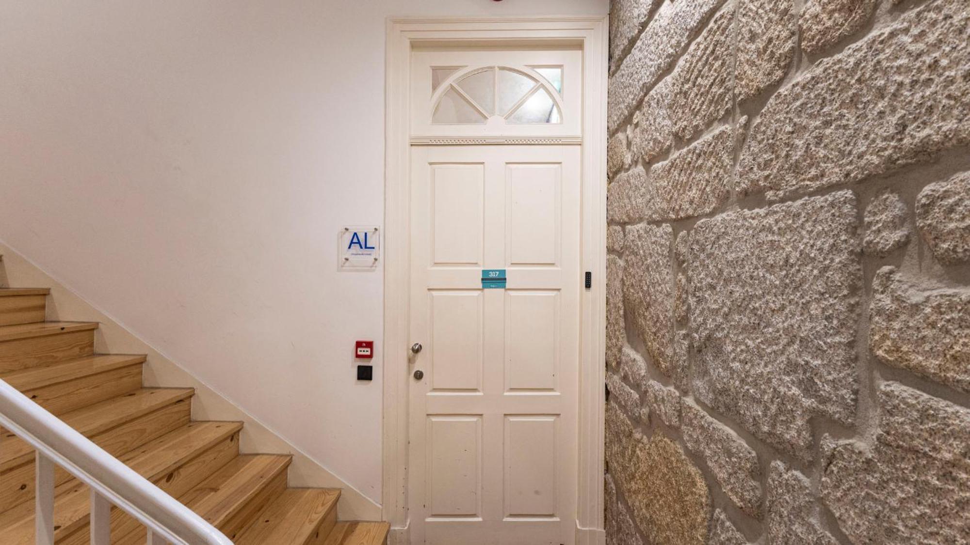 Lovelystay - Allderman Apartment - Almada 1º T Porto Eksteriør billede