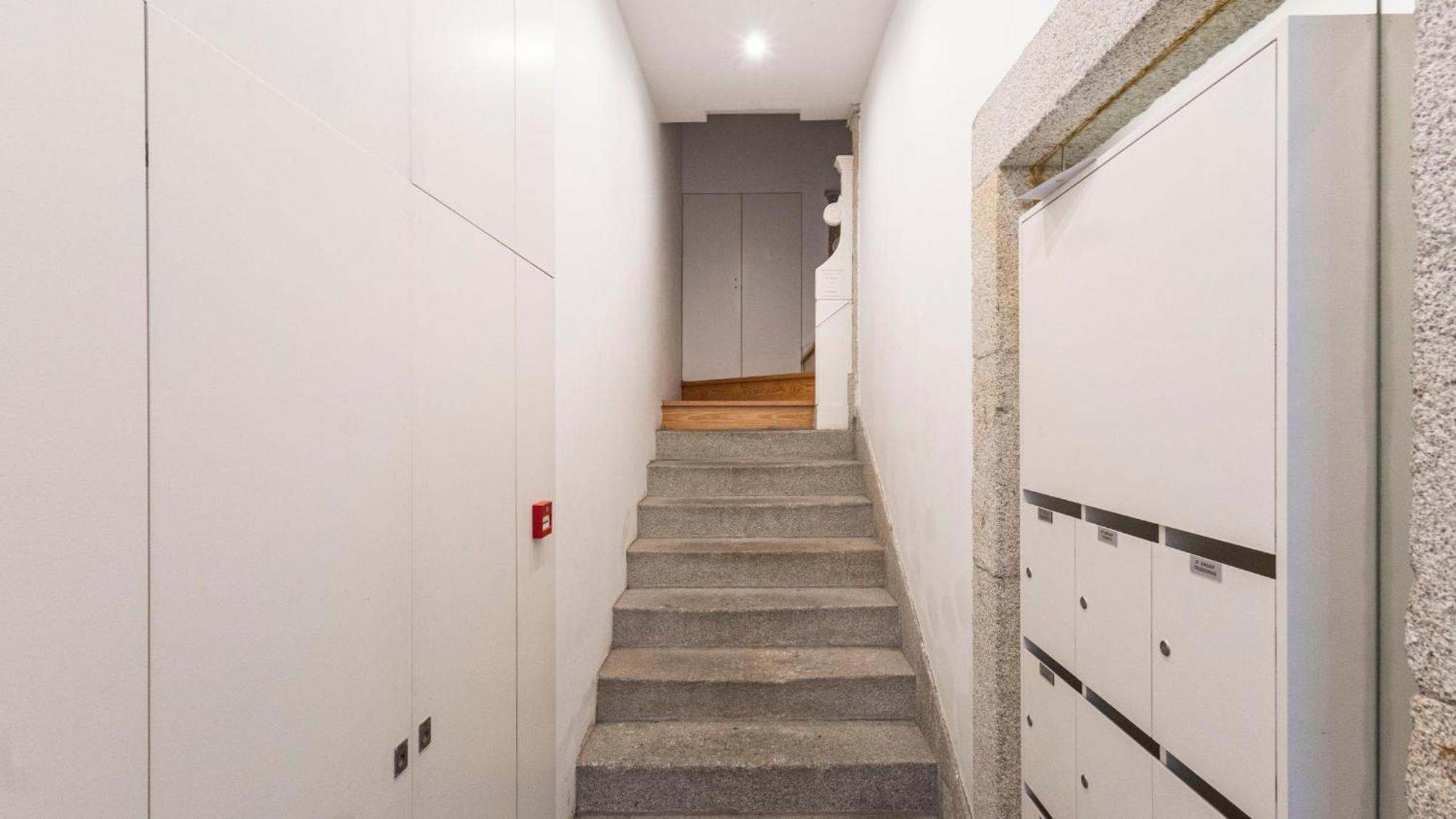 Lovelystay - Allderman Apartment - Almada 1º T Porto Eksteriør billede