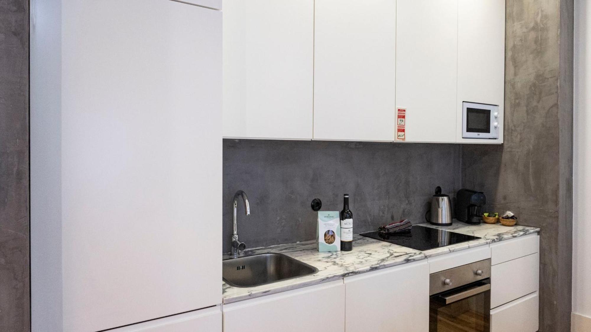 Lovelystay - Allderman Apartment - Almada 1º T Porto Eksteriør billede