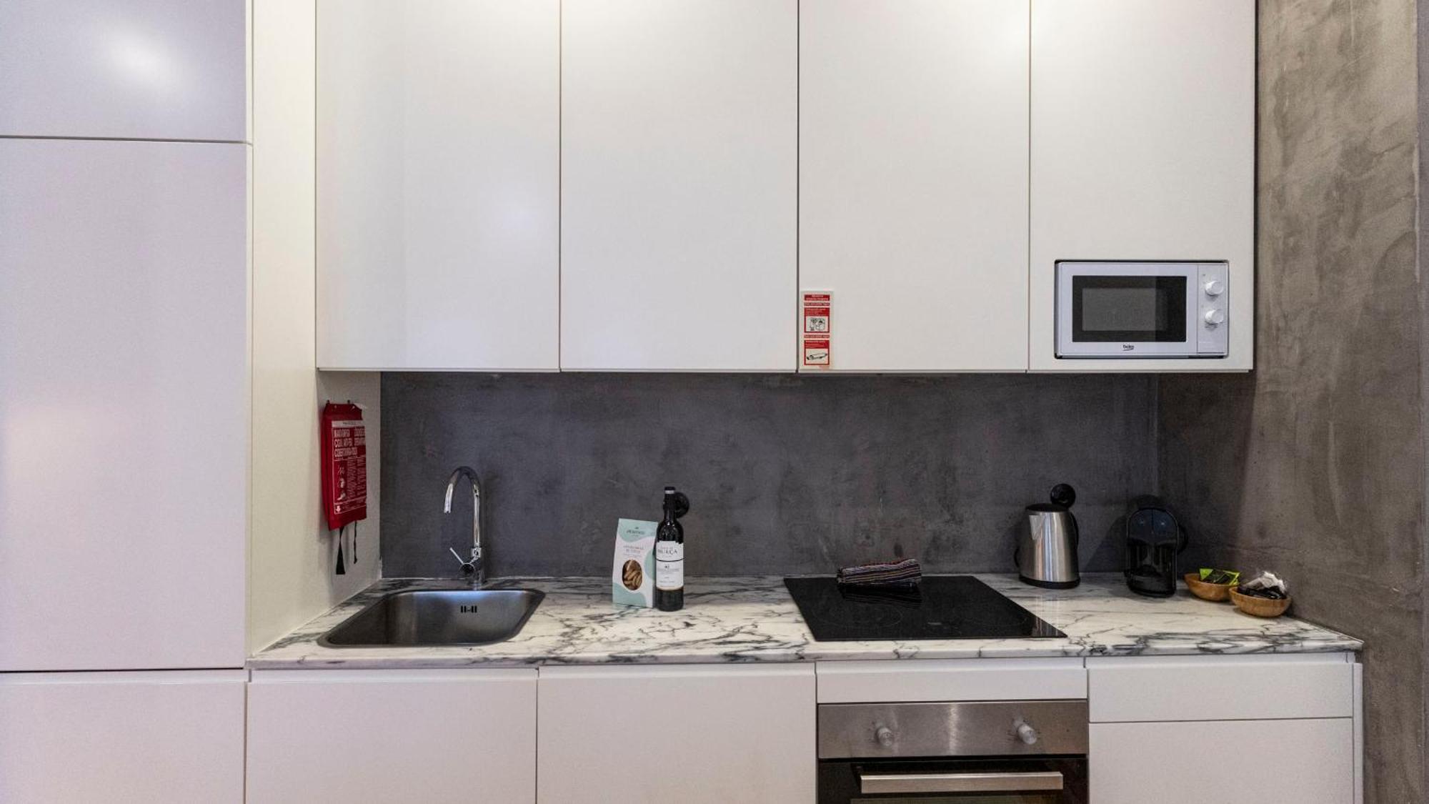 Lovelystay - Allderman Apartment - Almada 1º T Porto Eksteriør billede